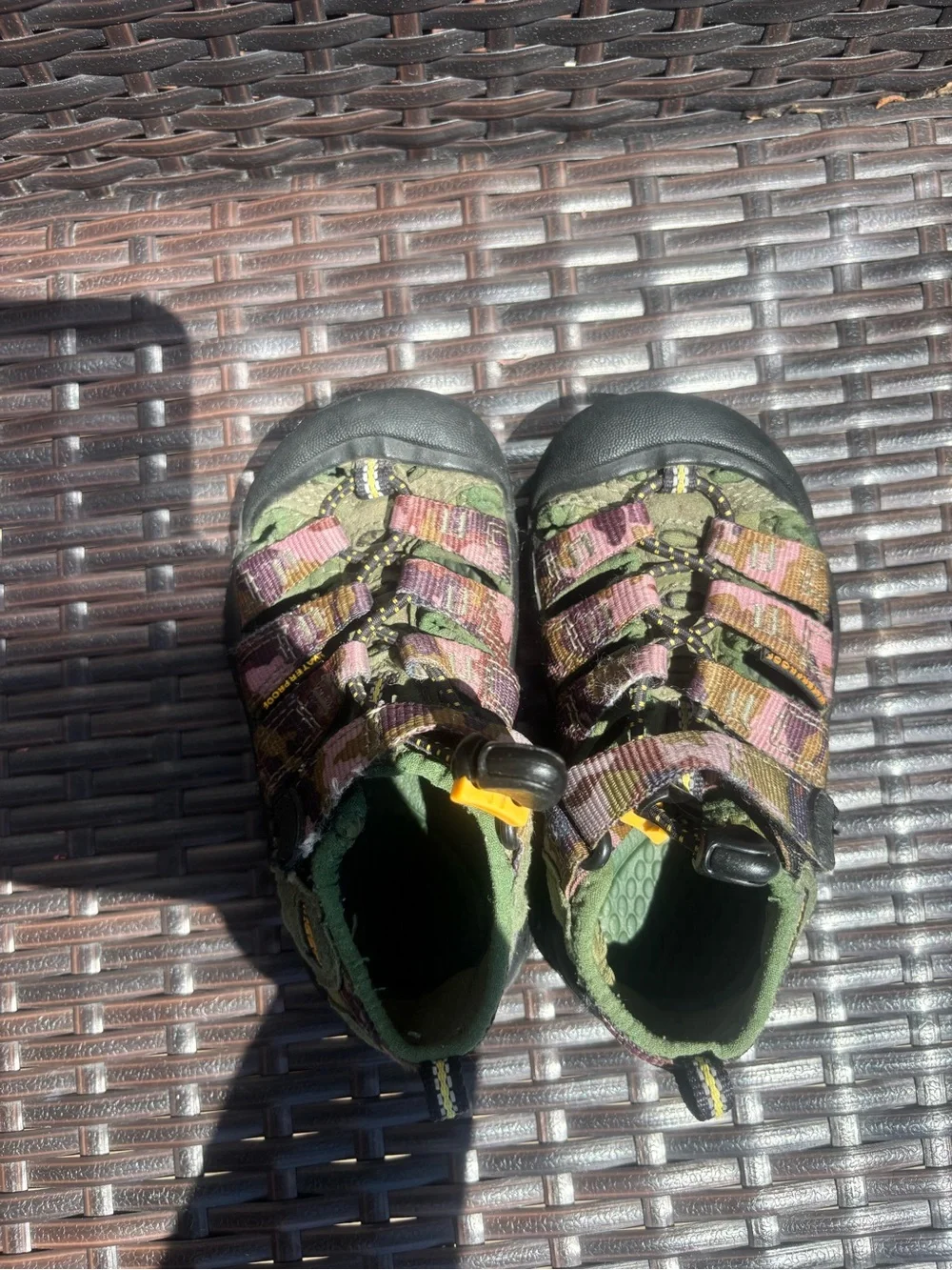 Keen Kids Newport 2 Green & Pink Camo Toddler Waterproof Sandals size 8c